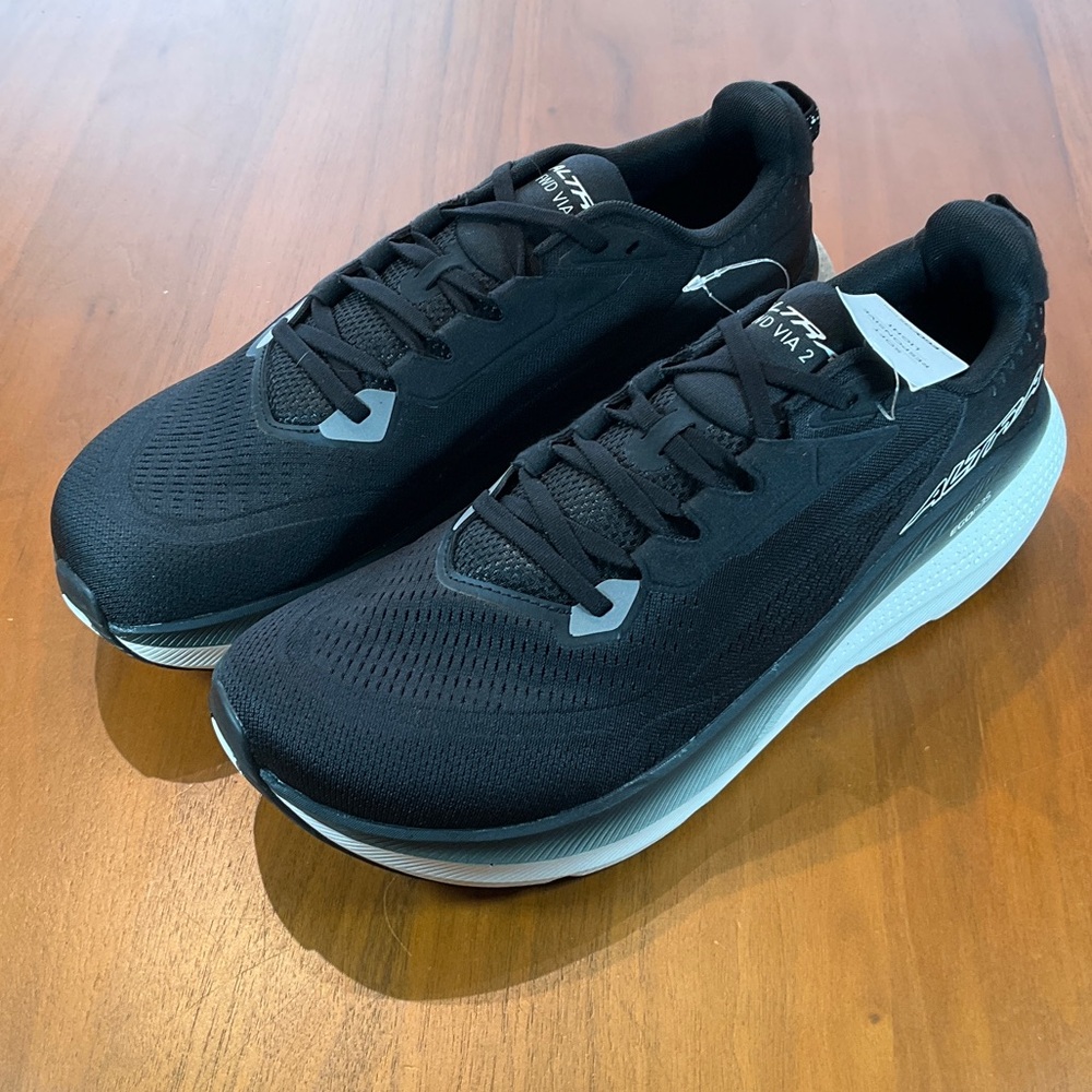 Altra FWD Via 2 Black and Gray Running Shoes sample